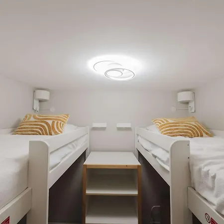 Rénové 3 Pièces à Val Thorens, - Fr-1-545-54 * Val Thorens